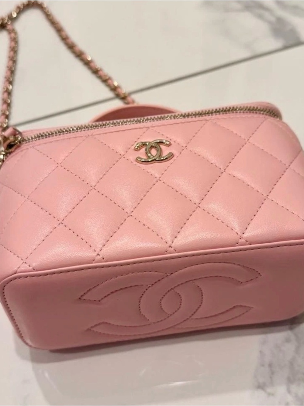 CHANEL Pink Quilted Vanity Crossbody with Gold Hardware - Picture 3 of 6